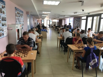 В Астрахани прошёл шахматный турнир памяти первого губернатора Астраханской области Анатолия Гужвина